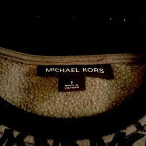 Micheal Kors monologue sweater grey over black ❤️‍🔥❤️‍🔥